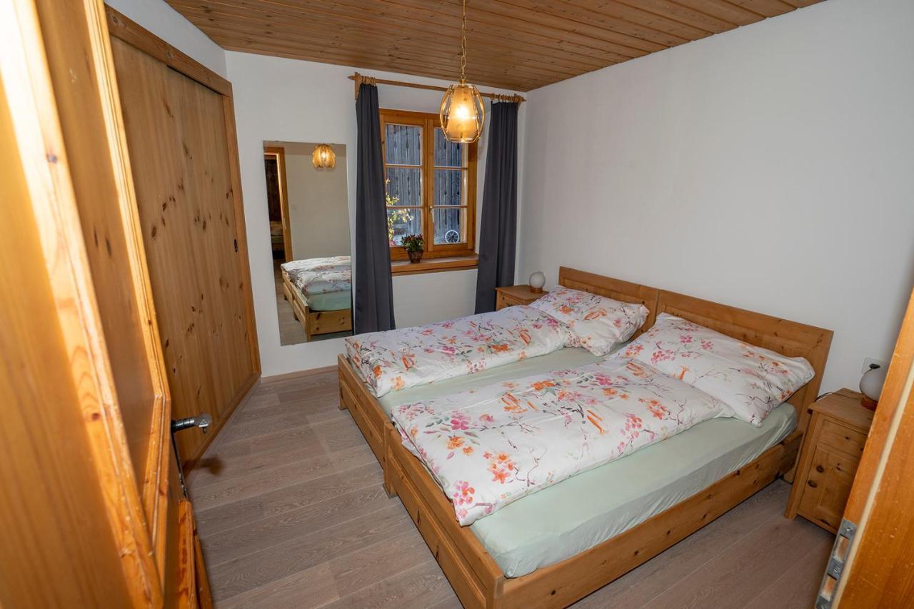 Chasa Nogler - Ferienwohnung Ramosch Zewnętrze zdjęcie